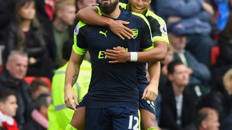 1. Арсенал е в отлична форма
Да му мисли Лудогорец. Георги Дерменджиев ще трябва да измисли добър план, който да помогне на шампионите да се представят по-убедително от мача в Лондон. Срещу Съндърланд се видя, че Арсенал е в страхотна форма, а Алексис Санчес и Оливие Жиру са готови да натиснат спусъка във всеки един момент.