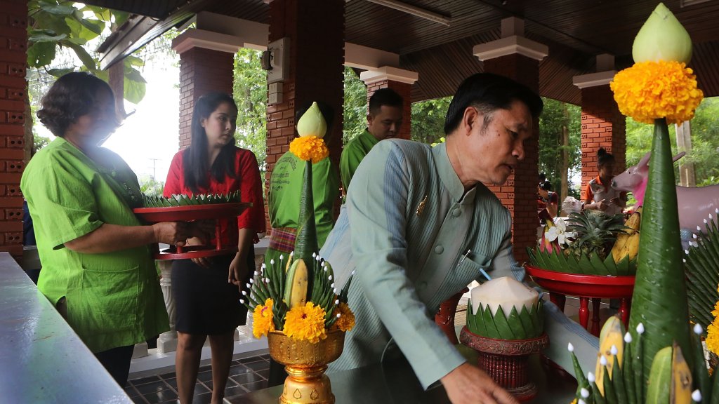 Locals Gather For Pu Sae Ya Sae Festival