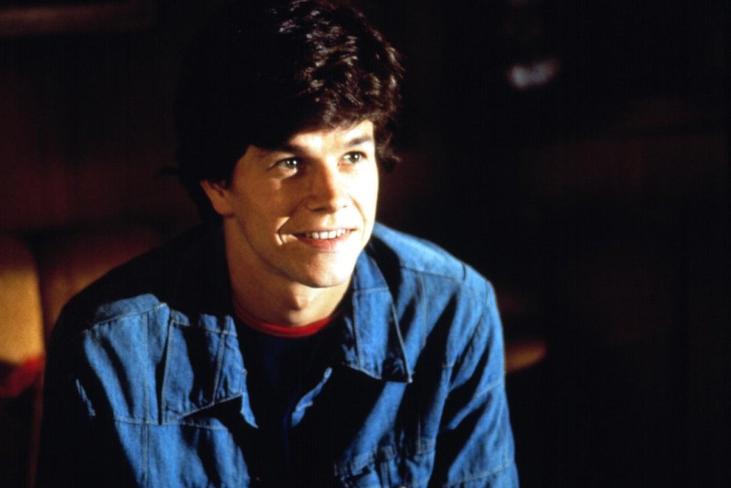Марк Уолбърг в Boogie Nights 
Уолбърг наскоро призна, че филмът на Пол Томас Андерсън е този, за който най-много  съжалява. „Винаги съм се надявал, че бог е киноман и прощава, защото съм правил някои много лоши избори в миналото. Boogie Nights е на в