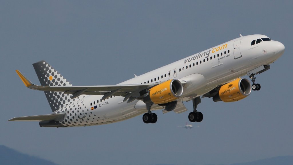 Vueling-Airbus-A320-200
