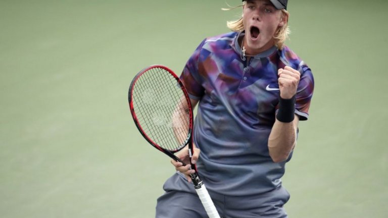 Денис Шаповалов и останалите млади звезди от страната на Nike са с такива екипи.