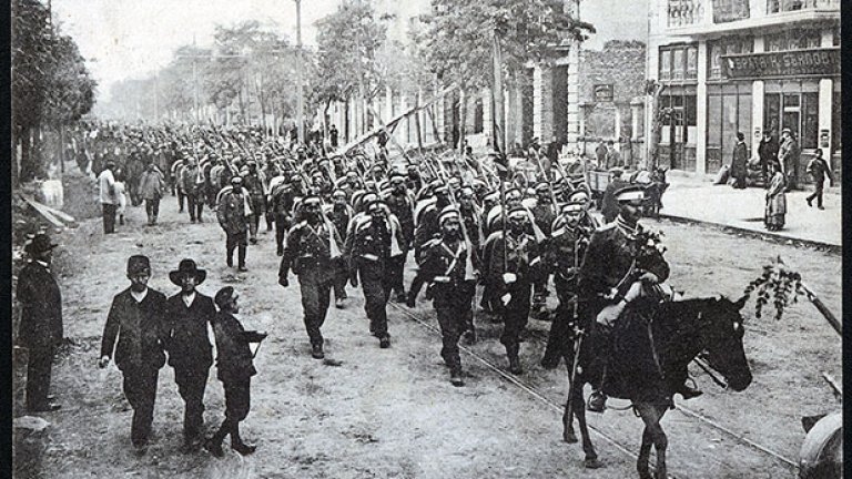 Изпращането на българска бойна част към границата. Балканска война. 1912 г. Източник: ФотоАрхив.bg
