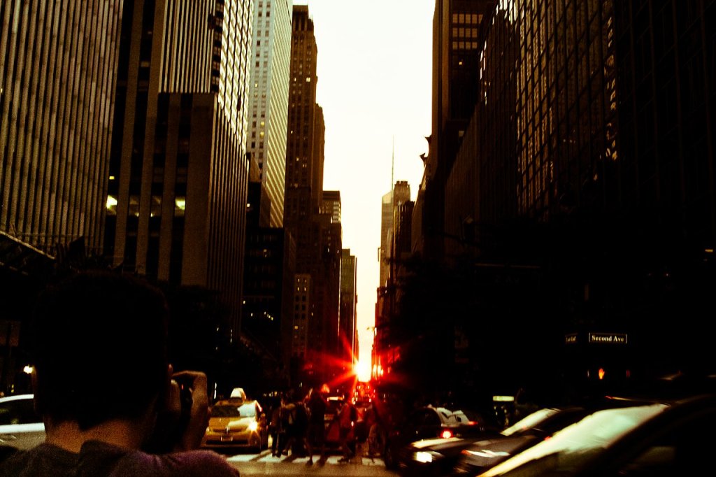 Manhattanhenge_(14751708987)