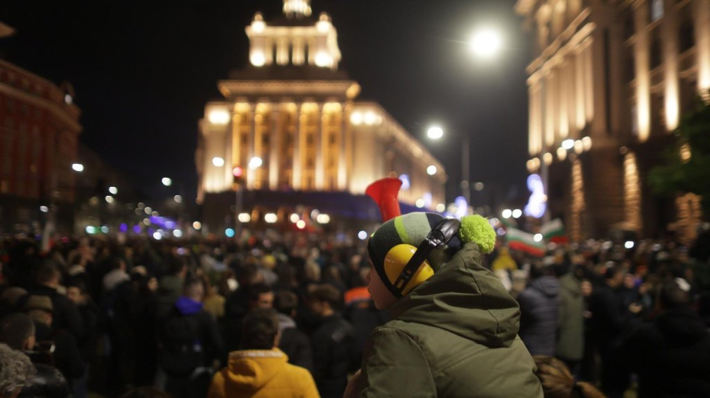 Протестът на 10 декември: Вън мафията от властта (СНИМКИ)