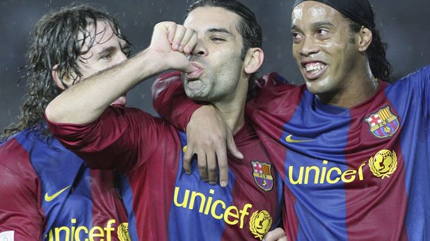Световни звезди идваха и си отиваха, но Карлес не изневери на Барселона