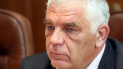 Бившият шеф на ГДБОП генерал Ваньо Танов остава шеф на митниците докато аз съм министър, отсече днес Симеон Дянков
