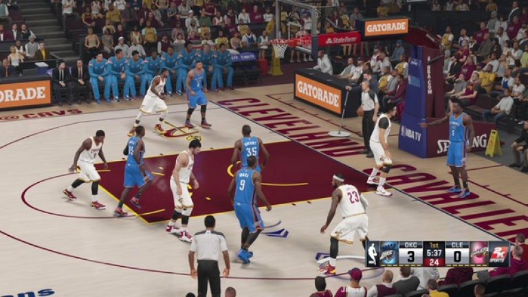 Поредицата NBA 2k
Което и от последните няколко издания да изберете, това е спортната игра, която най-много се доближава до своя спорт - като игрални механики, като атмосфера, презентация и пресъздаване на големите звезди и легенди в спорта.
Новата NBA 2k16 вече е на пазара и като начини на игра просто предлага всичко, което можете да искате от един баскетболен симулатор – пълни лицензи за NBA, Евролигата, класически отбори като Чикаго Булс от 90-те, възможност да се изявявате като мениджър на избран от вас отбор, или да създадете баскетболист и да направите кариера, като започнете още от колежанско ниво. 
Откъм геймплей играта никак не е лесна и срещу компютърно управлявани противници, особено на по-високите трудности, се изискват реални баскетболни познания. Задължително е при атаките си да разигравате заучени положения, да сте разнообразни (тъй като опонентите ви се нагаждат към подхода ви в атака) и да притежавате геймпад дори за компютърната версия на играта - тъй като с клавиатура управлението е твърде неудобно.