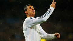 Роналдо вкара 3 гола в събота, когато Реал разнищи с 8:2 Депортиво като гост.