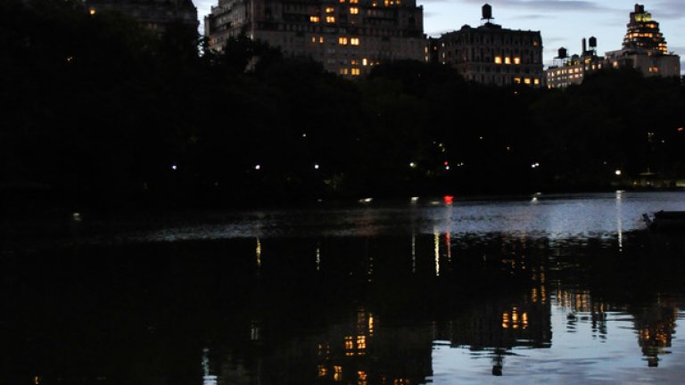 Езерото в Сентрал Парк, Манхатън, където беше проведено ревюто