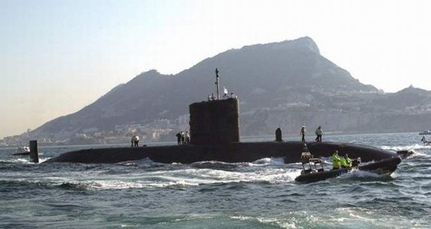 В издирвателните дейности се включи и британската подводница HMS Tireless 