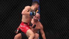 UFC има нов шампион! Топурия шокира Волкановски с един удар (видео)