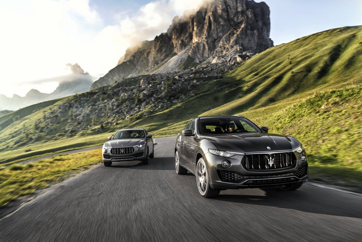 Maserati представи нови версии на моделите си Ghibli, Quattroporte и Levante, с възможност за персонализиран избор на широка гама гуми, спирачни системи, седалки и волани, включително с копринен интериор на салона по дизайн на Ermenegildo Zegna. Италианската компания се цели във все по-растящата клиентска база от "познавачи на лукса" в Китай, за които автомобилът не е просто средство за придвижване, а символ на характера и вкуса на собственика. 
