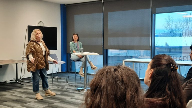 Вътрешна мотивационна среща между олимпийския шампион Мария Грозева и екипът на Experian