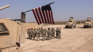 На този фон Иран започна да укрепва свои стратегически обекти