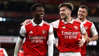 Дълго време Еди Нкетия сякаш беше замразен на скамейката на Арсенал, а малцина считаха, че отборът може да преследва сериозни цели с него като централен нападател. Но съдбата му даде неочакван шанс и той го сграбчи с две ръце