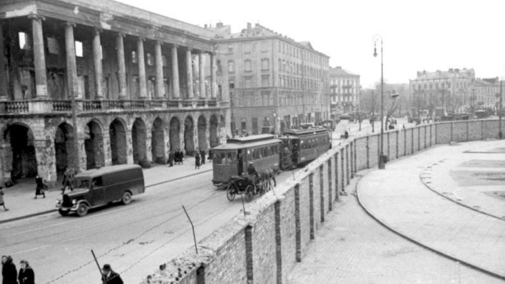Polen, Ghetto Warschau, Ghettomauer