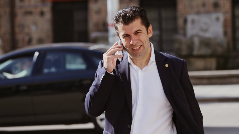 Петков определи комуникацията между служебния кабинет и Гърция като "вяла"