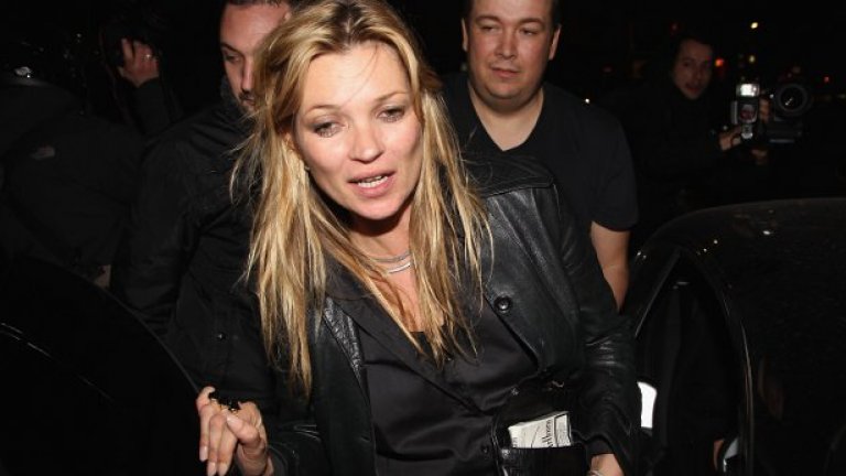 Подробностите около сватбата на Кейт Мос и Джейми Хинс са толкова малко, че бихме помислили, че става въпрос не за светско събитие, а за топ секретна мисия за обезвреждане на терорист