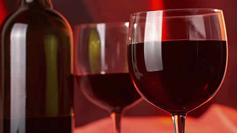 Според сорта, произхода и реколтата антиоксидантите в чаша червено вино варират между 2500 и 4000 единици