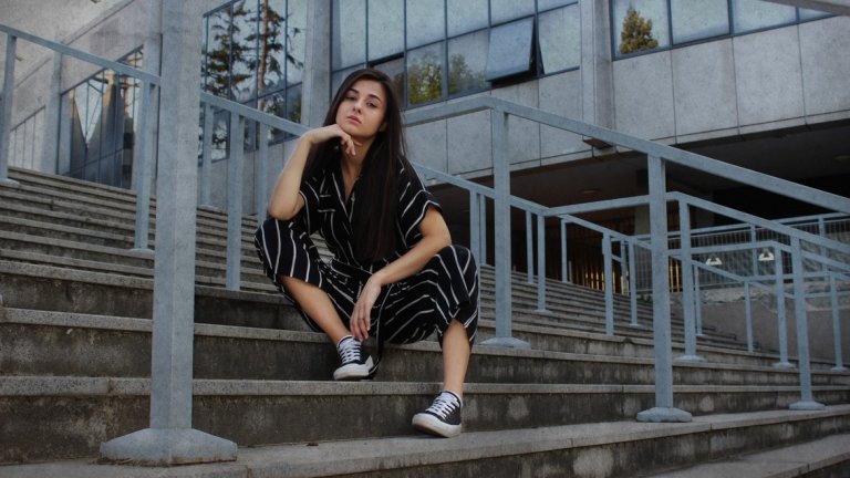 Моника (вокали).