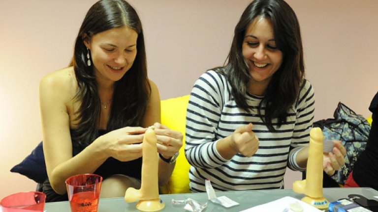 Наталия води курса