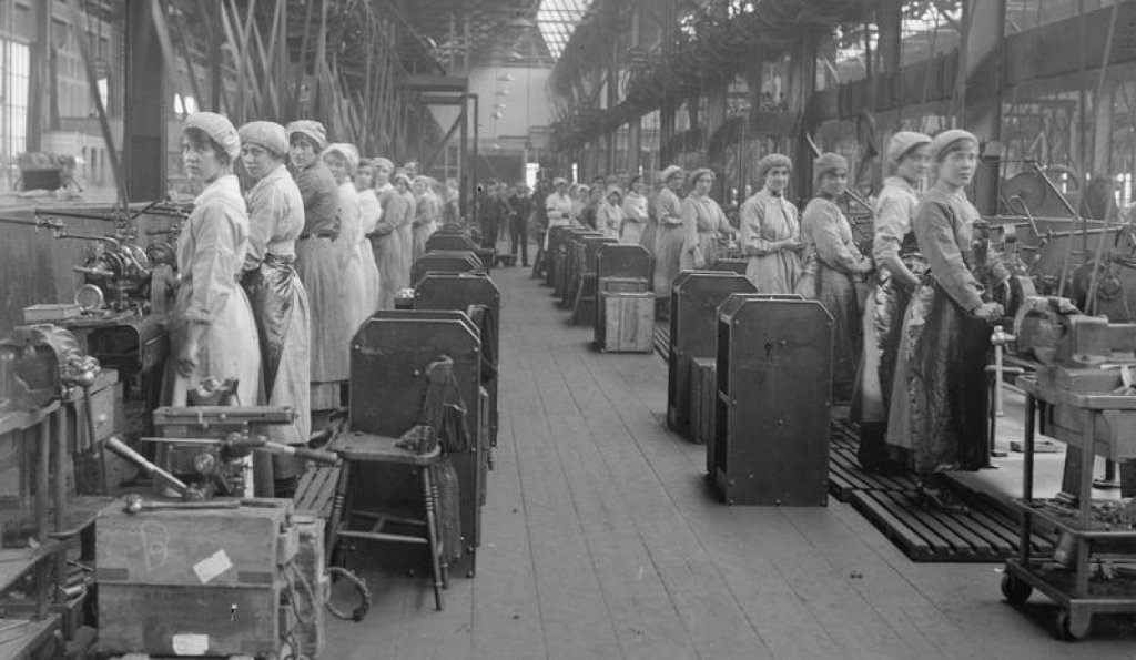 The_Arms_Production_in_Britain_in_the_First_World_War_Q27861