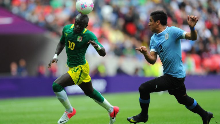 3. Мане бе играл на английска земя още преди трансфера си в Саутхемптън през 2014 г. На Олимпиадата през 2012-а нападателят игра за националния отбор на Сенегал при равенството 1:1 с Великобритания. Мане стигна до четвъртфиналите с родината си, където отпадна от Мексико.