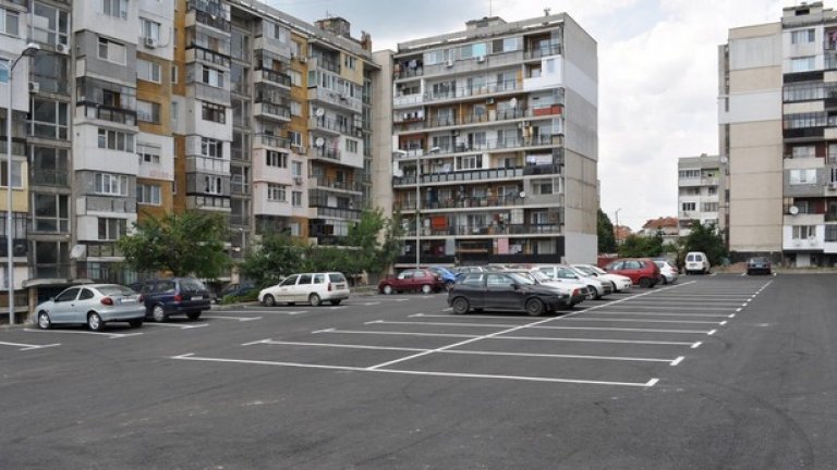 Малко асфалт, добре усвоени пари под формата на пасарелки и никому ненужни пейки за зареждане на телефони не правят Бургас най-добрия град за живеене. Правят го неговите жители.