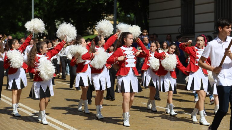 Празничното шествие за 24 май в София (снимки)