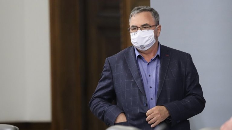 Според него тази пролет не се очаква нова вълна от заразени
