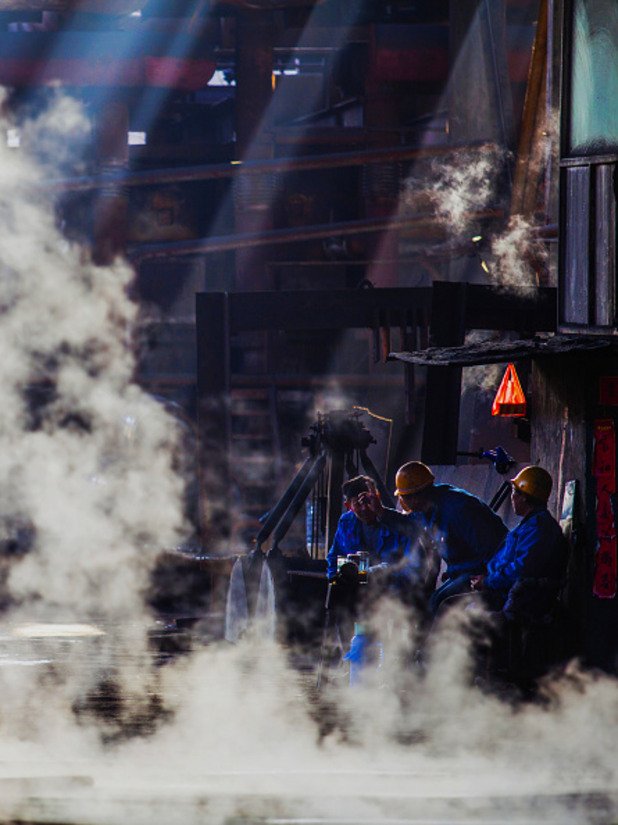 Според информация на Световната банка от преди няколко години, 16 от 20-те най-замърсени градове в света са китайски. Макар че напоследък правителството взема мерки да ограничи замърсяването, Линфен остава промишлен център на провинция Шанкси, където се добиват около 50 милиона тона въглища годишно
