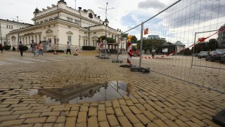 Фандъкова поясни, че заради некачественото изпълнение Столична община не е платила сумата от 206 000 лева