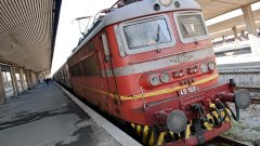 В момента влаковете от и за Северна България са спрени