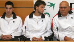 Григор Димитров (в средата) получи подкрепа от куп звезди на спорта 