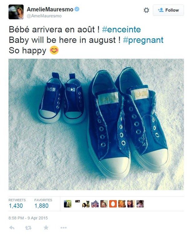Амели анонсира бременността си през април със семпла снимка на два чифта кецове Converse - един за нея, един за бъдещото й момченце