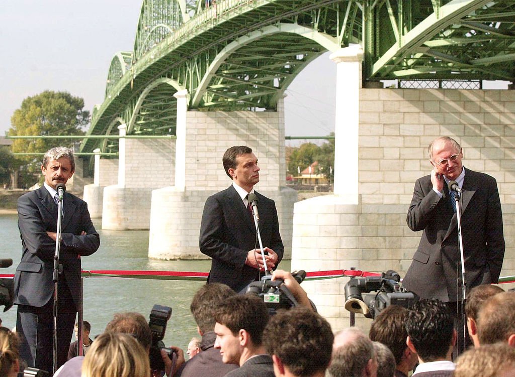 1024px-Pha01_mariavaleriabridge_original