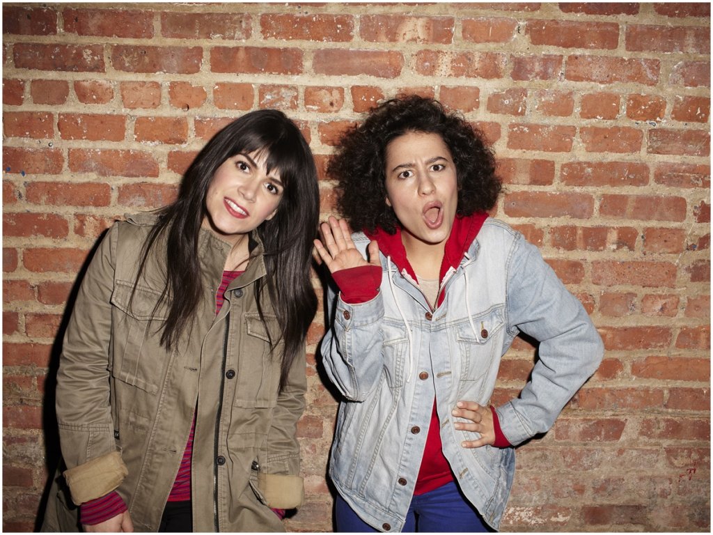 Broad city 
Единствената комедия в нашата селекция е един от най-различните ситкоми, които сме гледали в последната година по телевизията. Шоуто напомня на проектите на Ейми Шумър и Луи Си Кей, както и има малко от Girls, но без насаждащия се феминиз
