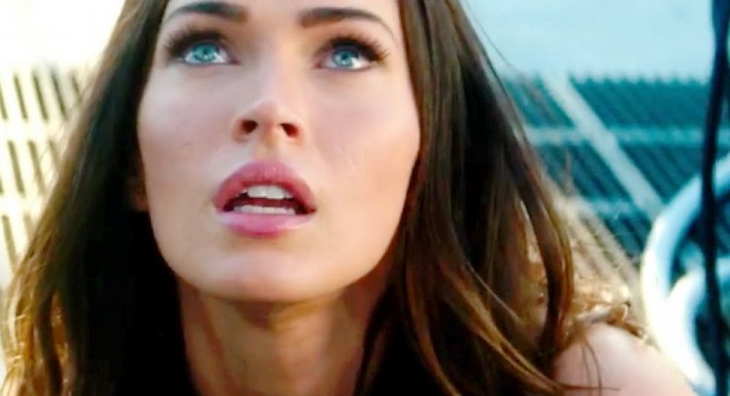 Teenage Mutant Ninja Turtles: Out of the Shadows (Костенурките Нинджа: На светло)
3 юни
Paramount пуска продължение на „Костенурките нинджа“ от 2014 г. и връща в основните роли Меган Фокс, Дейвид Фичнър и Уил Арнет, както и Ноел Фишър, Джони Ноксвил, Алън Ричсън и Стивън Амел като четирите костенурки. Майкъл Бей отново е продуцент, а вместо Джонатан Лийбсман режисьор е Дейв Грийн, който няма почти никакъв режисьорски опит.
Това изглежда като филм, който или напълно ще убие новата поредица, или донякъде неочаквано ще й вдъхне нов живот.