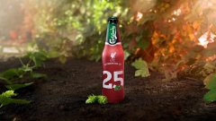 Carlsberg създаде специална бира по повод 25-ата си годишнина от партньорството с Ливърпул