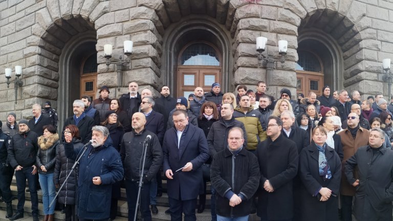 ГЕРБ обявиха, че ще работят за предсрочни избори