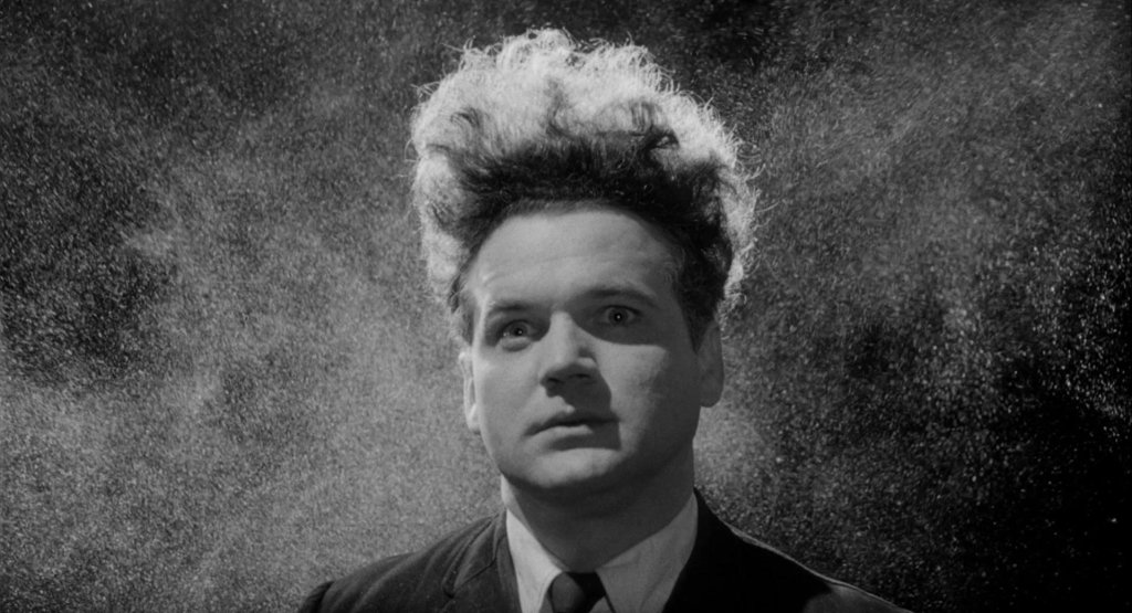 „Гумена глава“ или Eraserhead е първият пълнометражен филм на режисьора, по който той работи близо пет години.