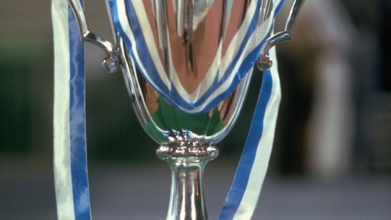 Трофеят си беше европейски лукс, а победителят в турнира играеше срещу носителя на КЕШ за суперкупата на Европа.
