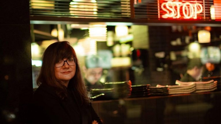 Любов, телевизия, храна