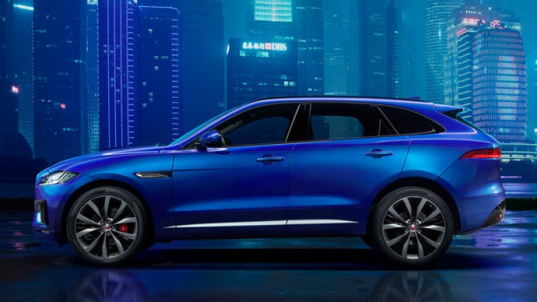 Jaguar F-Pace
Серийната версия на F-Pace най-после ще се появи във Франкфурт, за да атакува сегмента на средния клас премиум SUV модели, където успешно се справят Porsche Macan и Audi Q5.