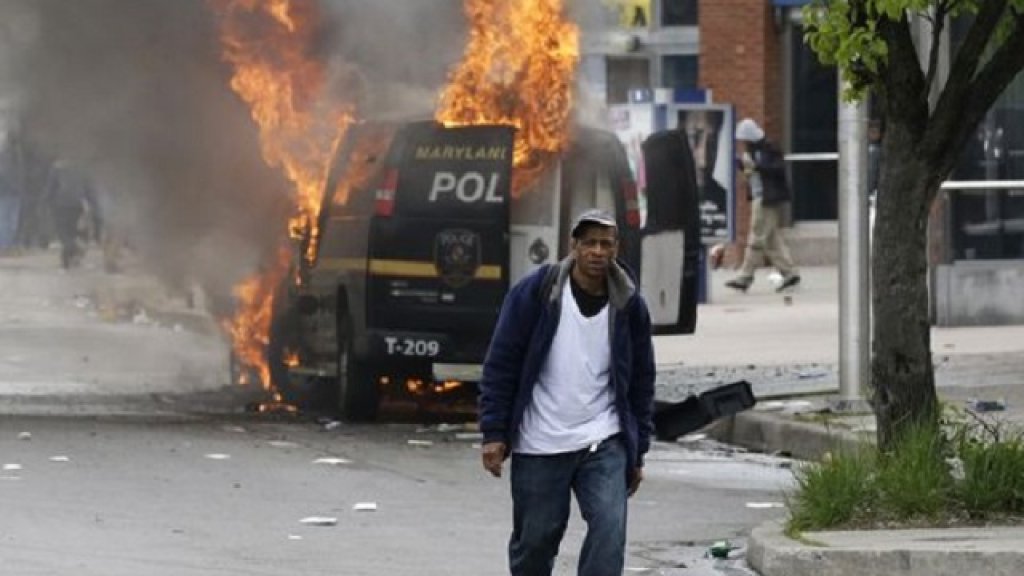 635657566984937266-AP-Suspect-Dies-Baltimore-001