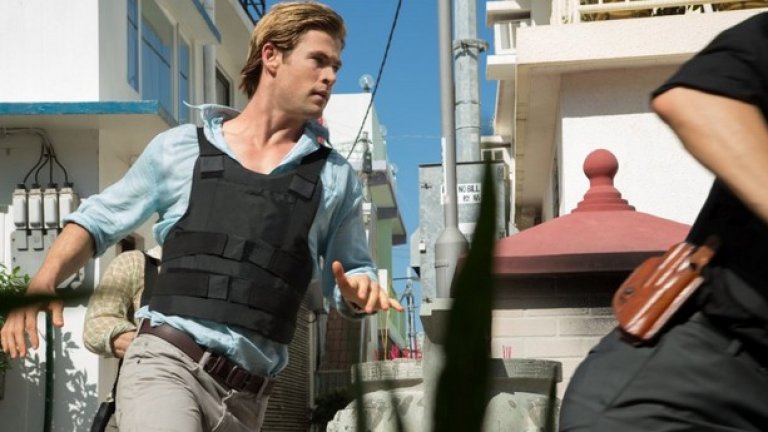 Едно от последните превъплъщения на Хемсуърт е в ролята на екшън герой в "Хакер"