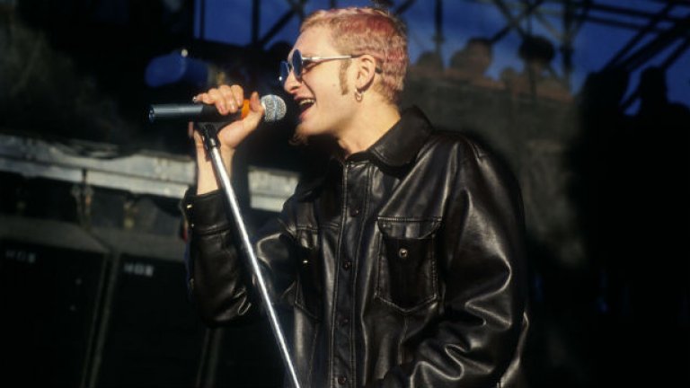 Лейн Стейли беше символът на Alice in Chains, но останалите продължават успешно и без него