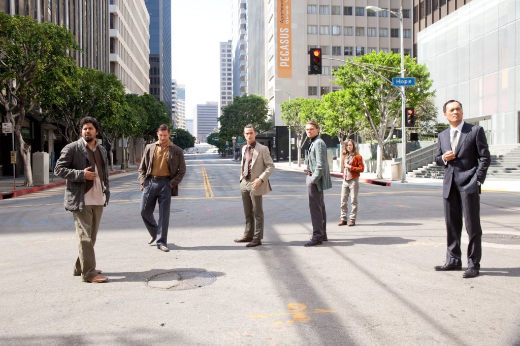 Inception, 2010 
Не само най-доброто от Нолан, но и сред най-доброто от 21-ви век. И като идея, и като осъществяване на идеята. 