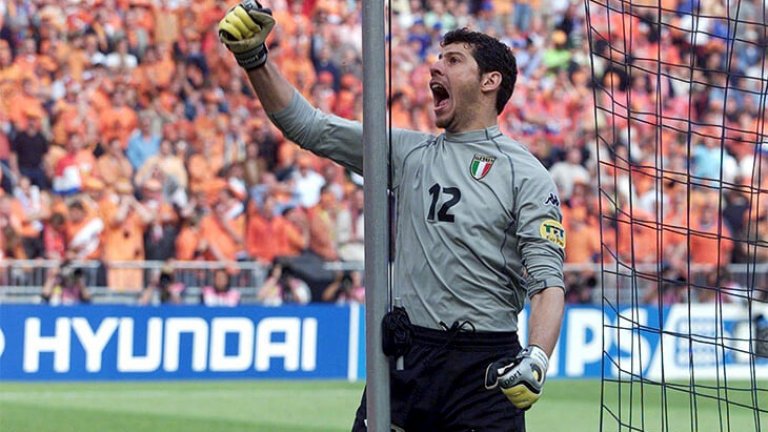 Толдо се превърна в герой за Италия на Евро 2000.