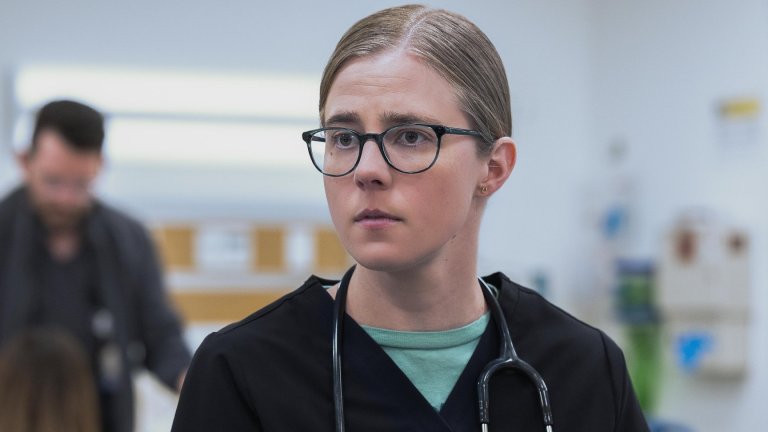 Дийрдън е дъщеря на Брайън Кранстън и звезда от The Pitt